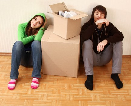 Careful loading of bulky furniture for transport