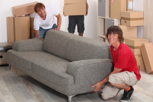 Flexible van service supporting a move in East London