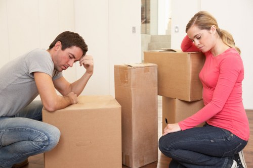 Van transport for residential and commercial moves near Whitechapel