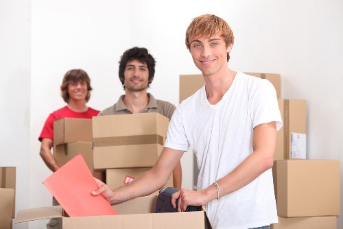 Commercial move support for workplaces near Whitechapel